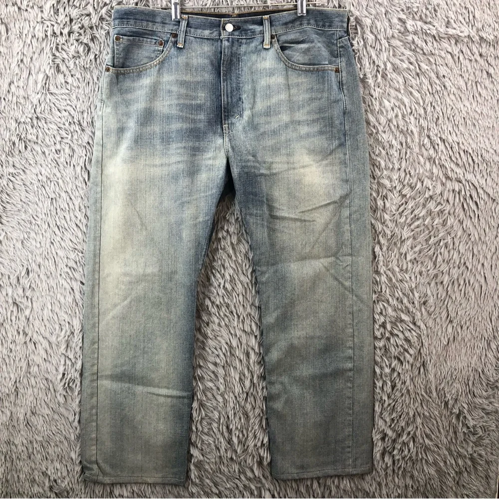 Levi’s Jeans 505 Mens Size 36 Lighter Wash Whiskered Denim Bootcut Jeans